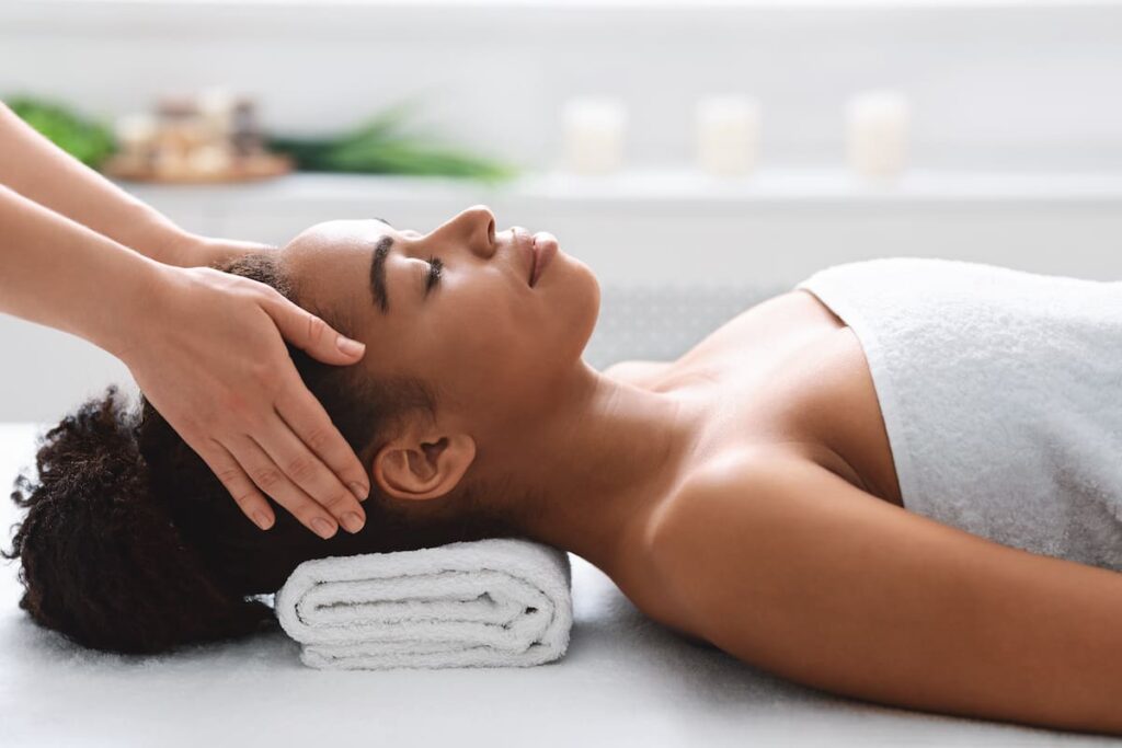 massage à sainte eulalie d'une femme